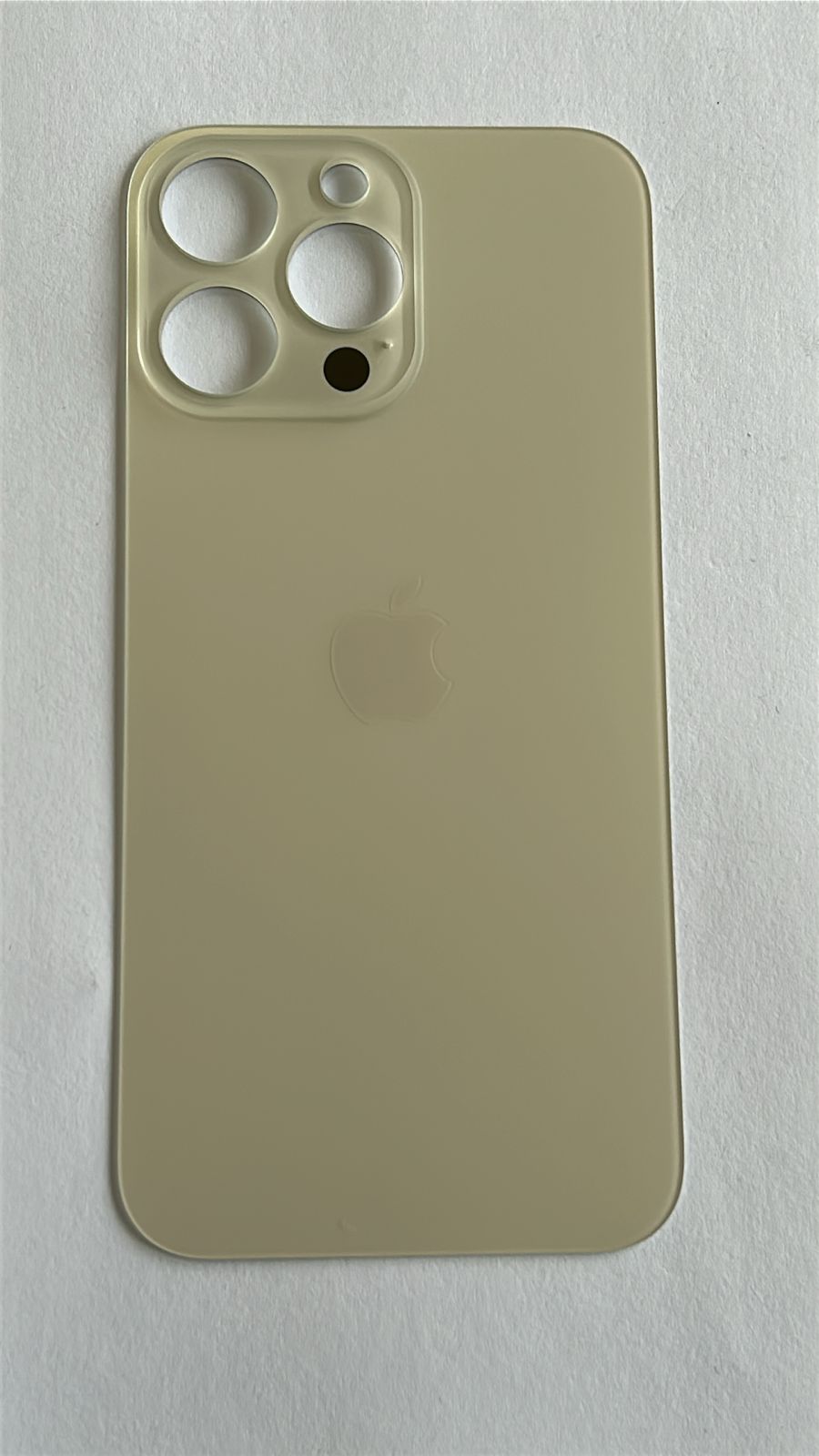 Tapa Iphone 14 Pro Max Dorado